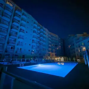 Cozy With Pool Close To The Sea , Ostende Belgique
